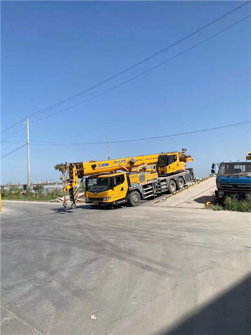 袁州区吊车作业时，可能会产生哪些额外收费项目？