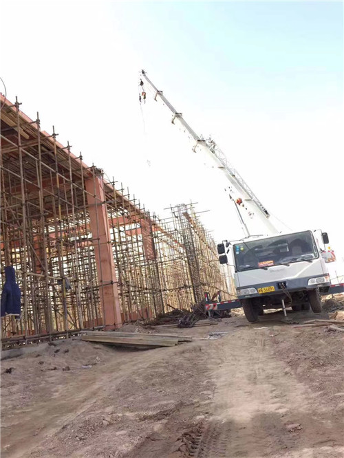 袁州区吊车作业的安全注意事项有哪些？